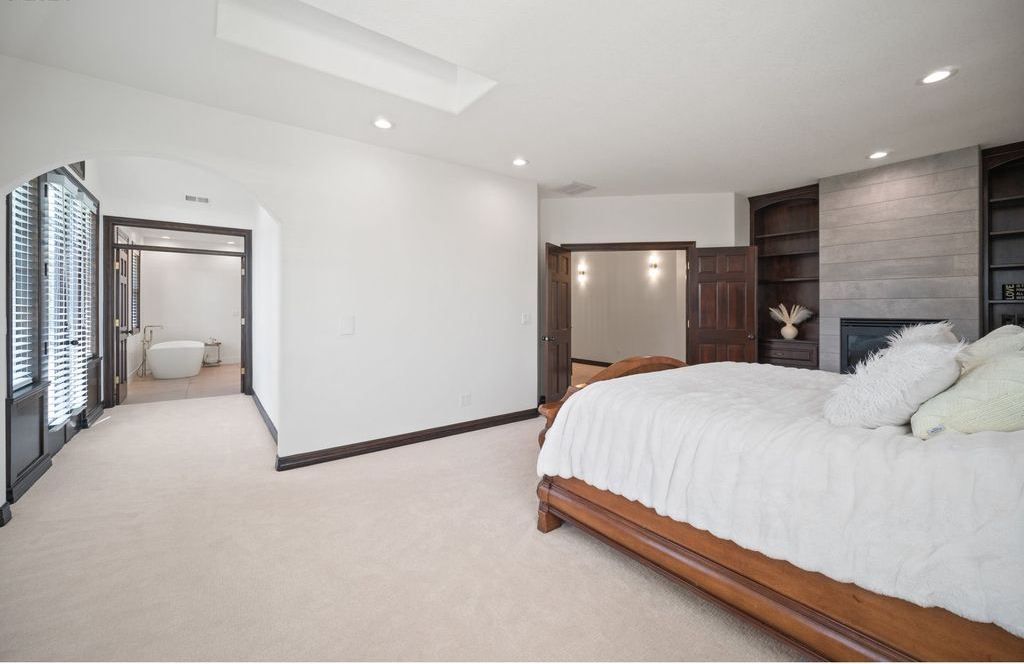 Timeless Elegance Exquisite Craftsmanship and Artisanship in Oregon Home Offered at 2.25 Million 25