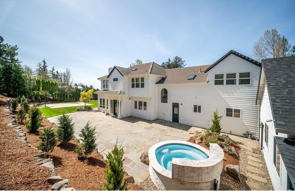 Timeless Elegance Exquisite Craftsmanship and Artisanship in Oregon Home Offered at 2.25 Million 39
