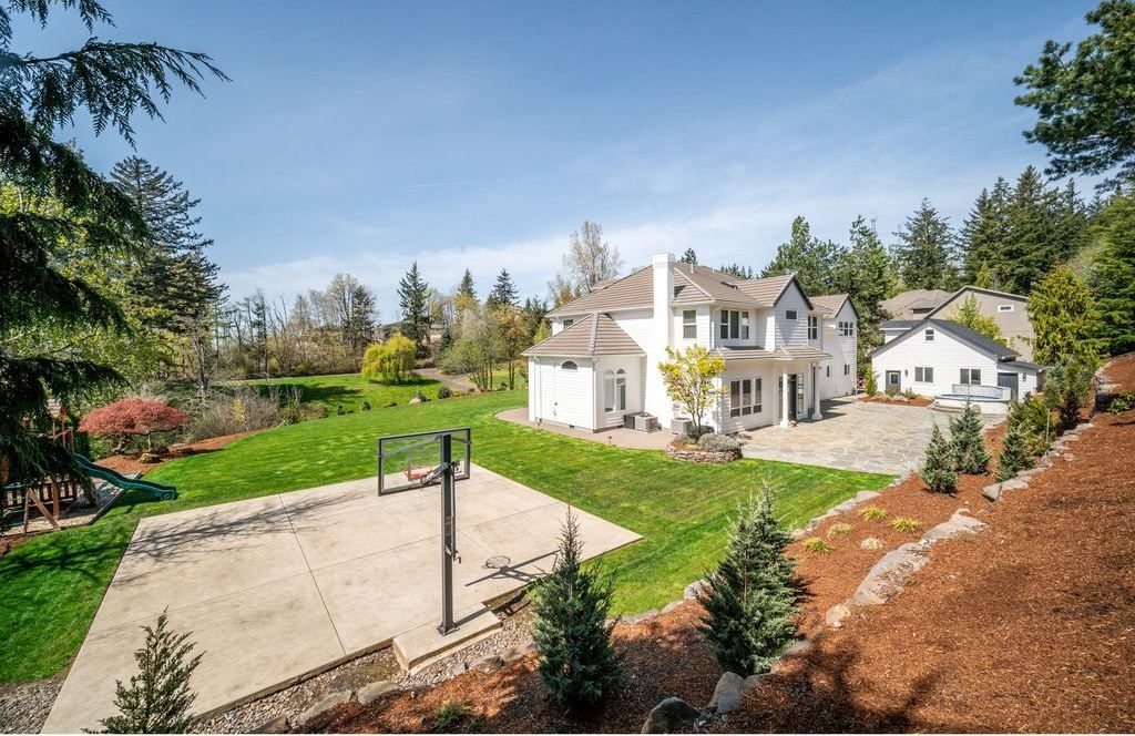 Timeless Elegance Exquisite Craftsmanship and Artisanship in Oregon Home Offered at 2.25 Million 42
