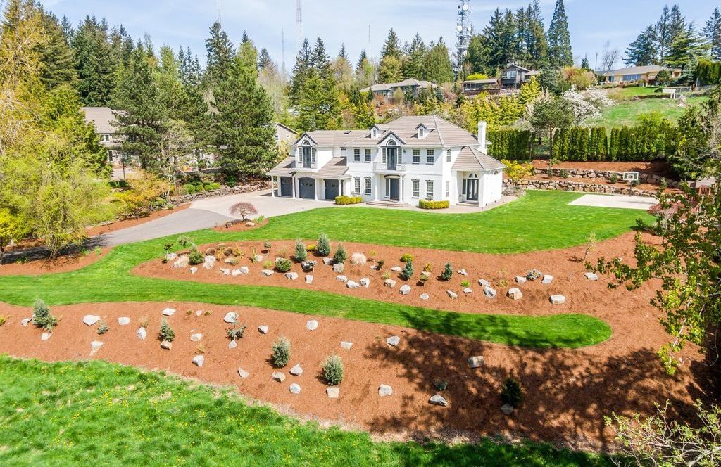 Timeless Elegance Exquisite Craftsmanship and Artisanship in Oregon Home Offered at 2.25 Million 45