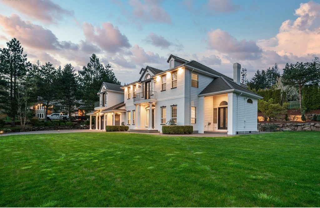Timeless Elegance Exquisite Craftsmanship and Artisanship in Oregon Home Offered at 2.25 Million 5