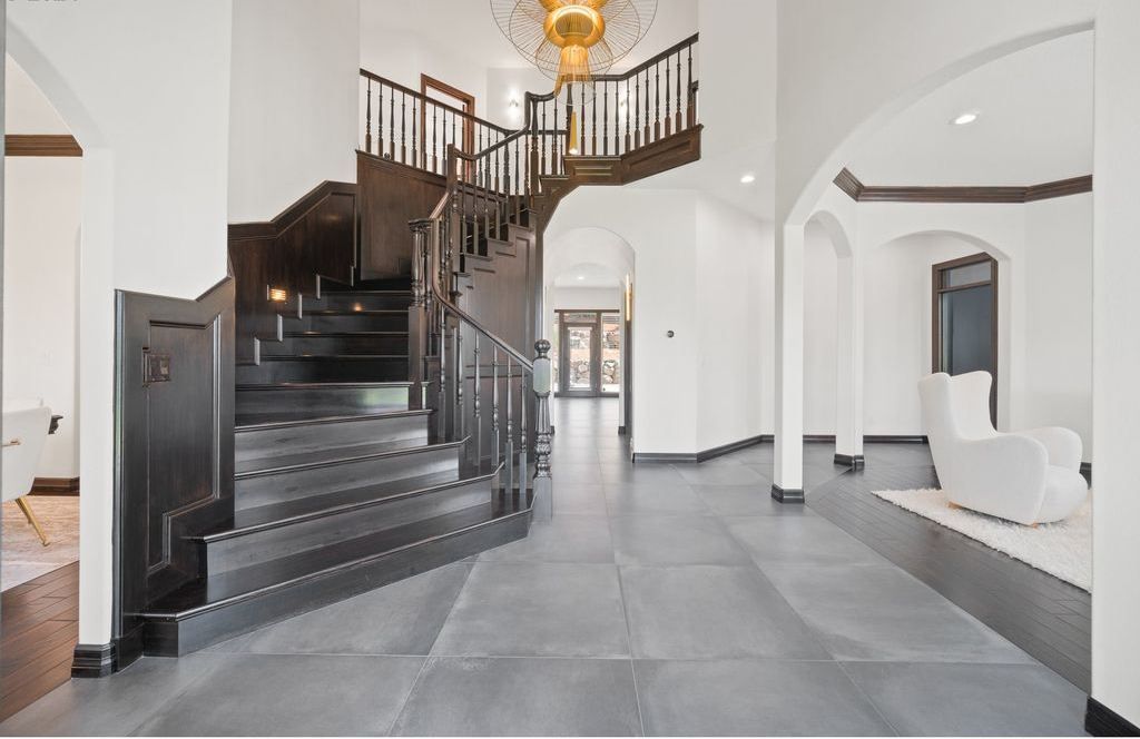Timeless Elegance Exquisite Craftsmanship and Artisanship in Oregon Home Offered at 2.25 Million 8