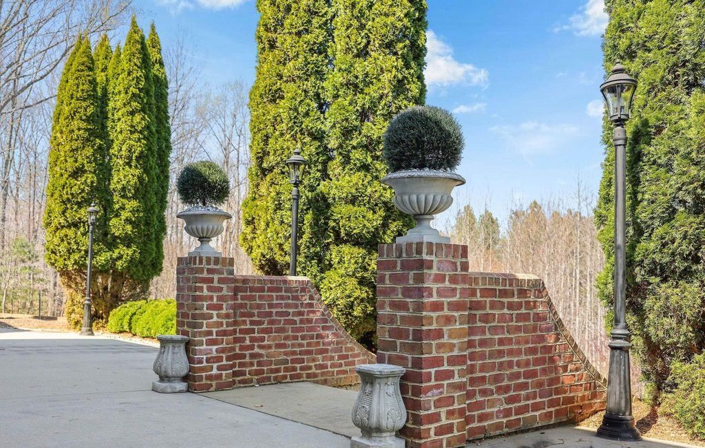 Timeless Luxury Grand Elegance in Indian Springs Virginia Offered at 2.495 Million 41
