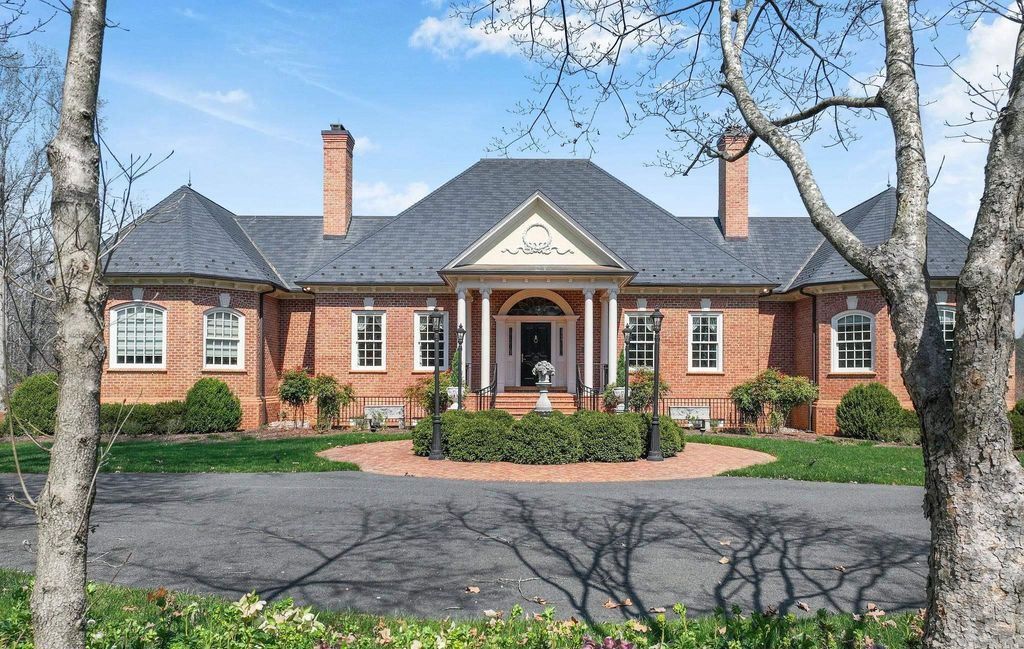 Timeless Luxury Grand Elegance in Indian Springs Virginia Offered at 2.495 Million 7