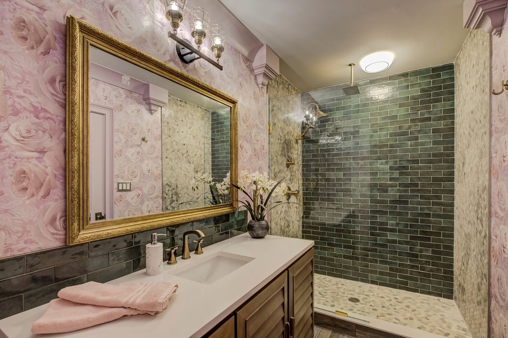 Unrivaled Architectural Marvel North Carolinas Finest Home Priced at 2.097 Million 12