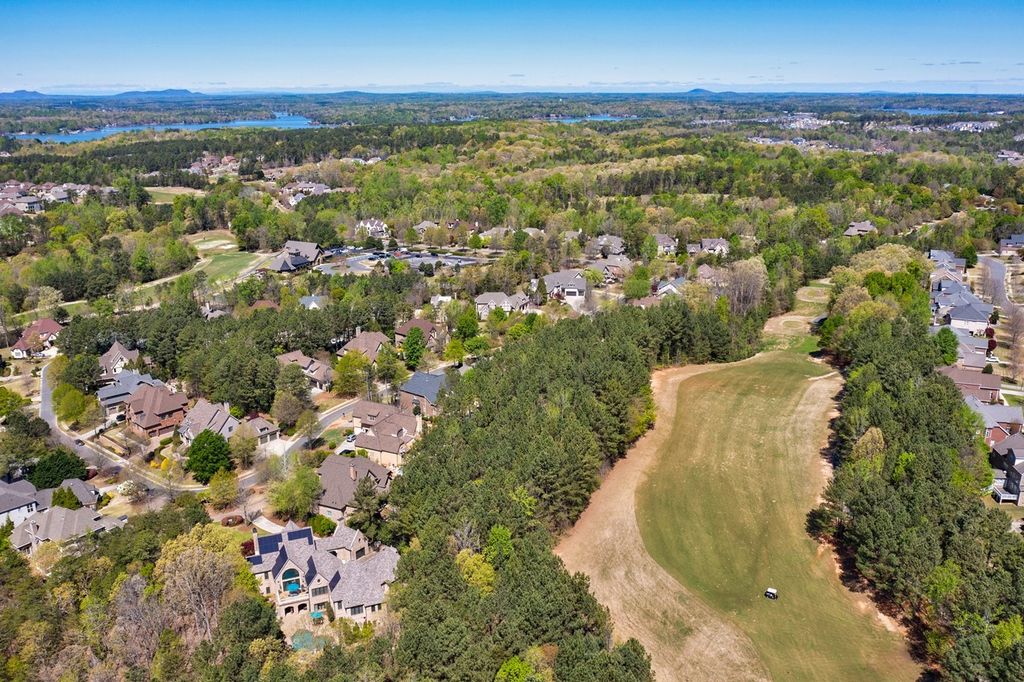 Unrivaled Architectural Marvel North Carolinas Finest Home Priced at 2.097 Million 4