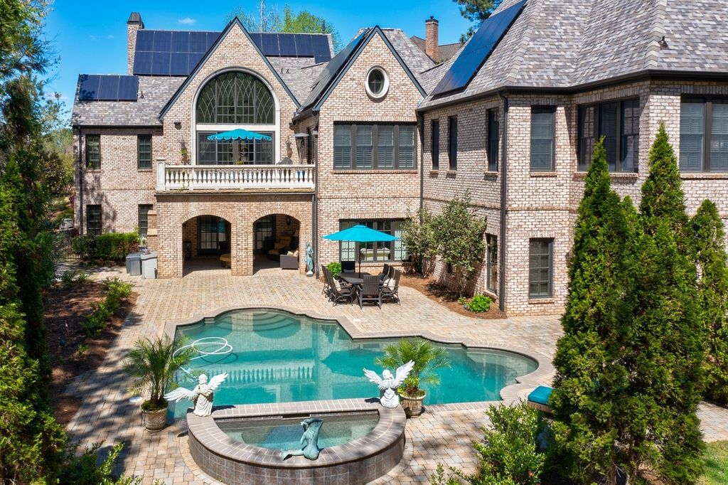 Unrivaled Architectural Marvel North Carolinas Finest Home Priced at 2.097 Million 5