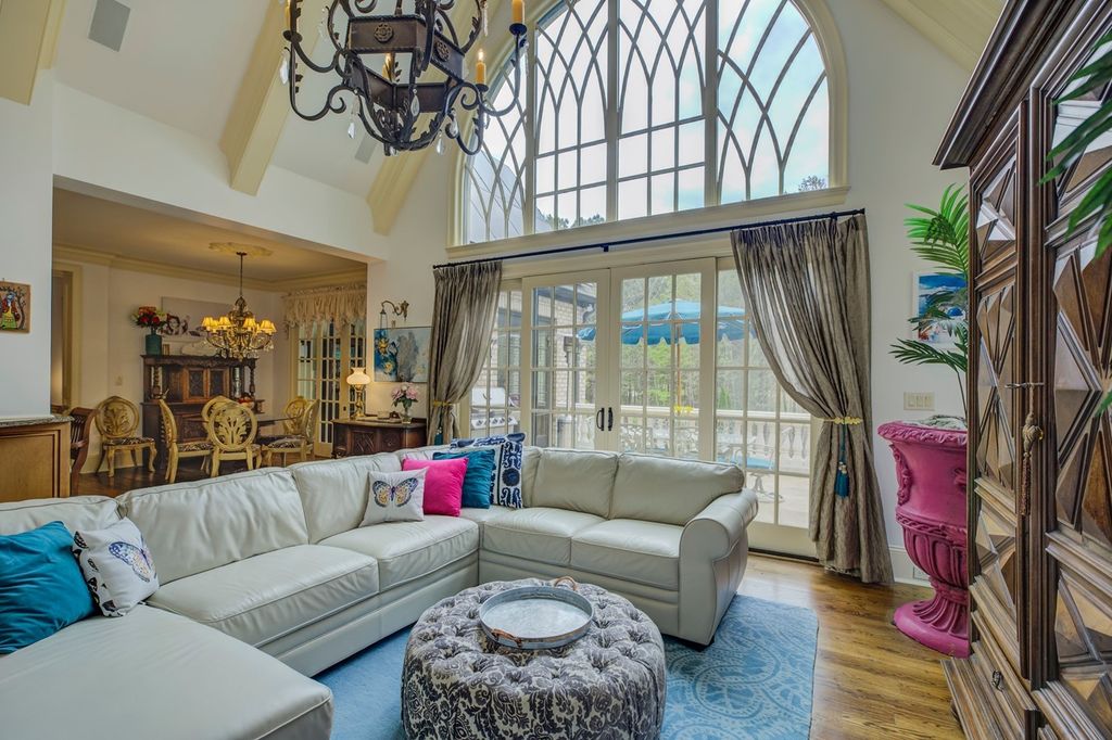Unrivaled Architectural Marvel North Carolinas Finest Home Priced at 2.097 Million 56