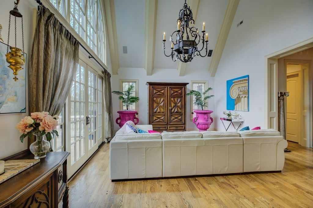 Unrivaled Architectural Marvel North Carolinas Finest Home Priced at 2.097 Million 57