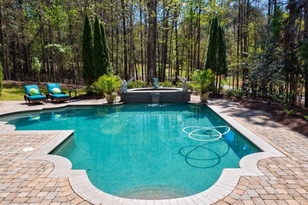 Unrivaled Architectural Marvel North Carolinas Finest Home Priced at 2.097 Million 6