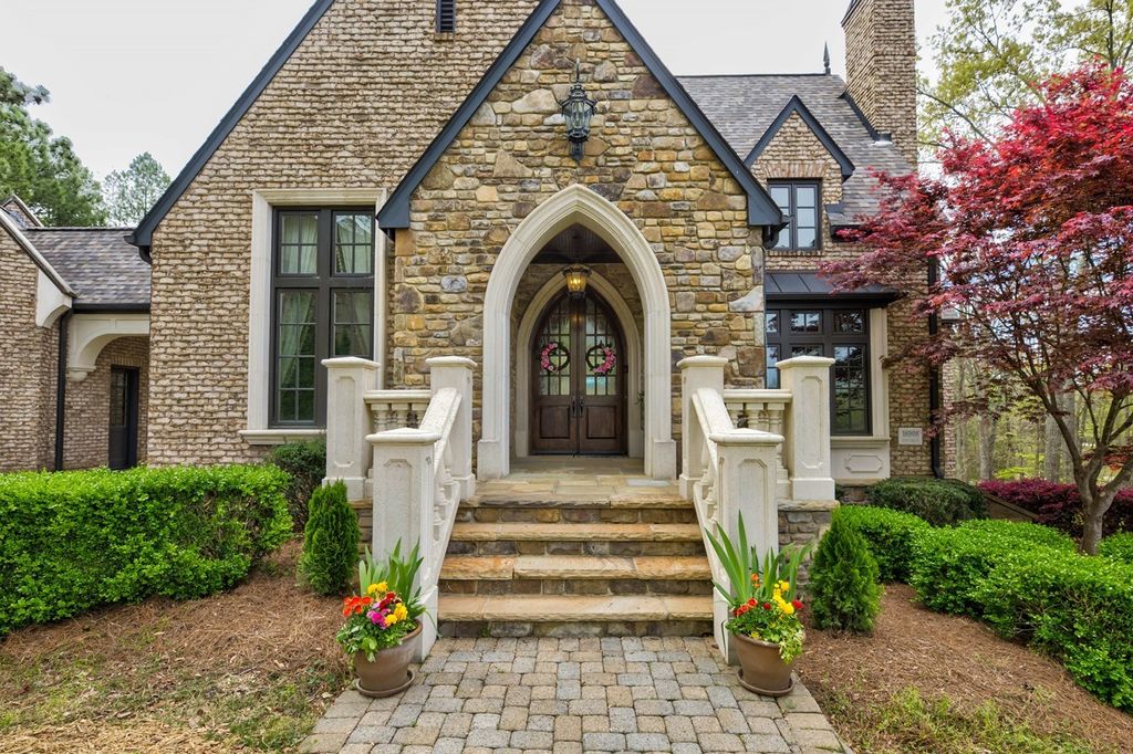 Unrivaled Architectural Marvel North Carolinas Finest Home Priced at 2.097 Million 83