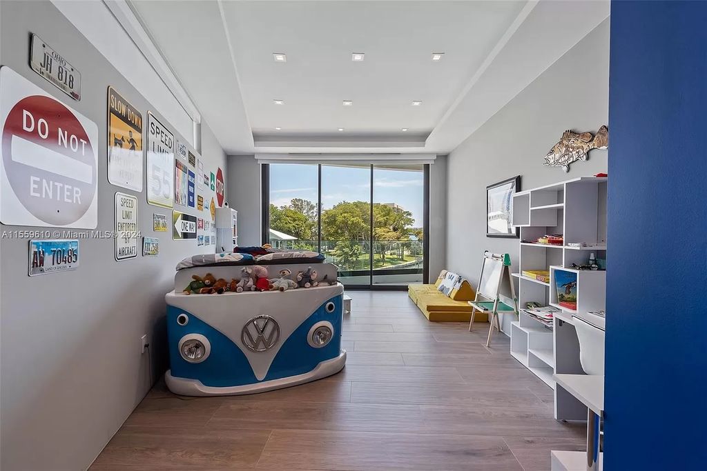 Welcome to 1133 Belle Meade Island Dr, a breathtaking Bay/Canal Contemporary Residence in the heart of Miami. This New Construction marvel boasts 100+ ft on deep water, showcasing Travertine exterior walls and ultra-luxury finishes throughout its 12,200 SF under A/C.