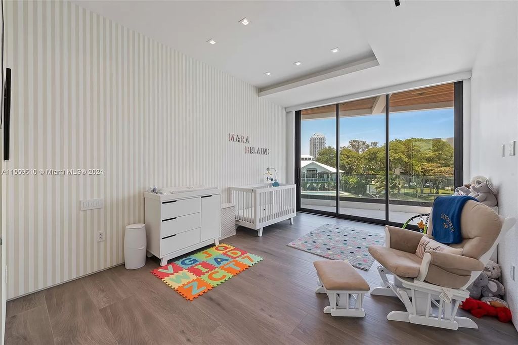 Welcome to 1133 Belle Meade Island Dr, a breathtaking Bay/Canal Contemporary Residence in the heart of Miami. This New Construction marvel boasts 100+ ft on deep water, showcasing Travertine exterior walls and ultra-luxury finishes throughout its 12,200 SF under A/C.