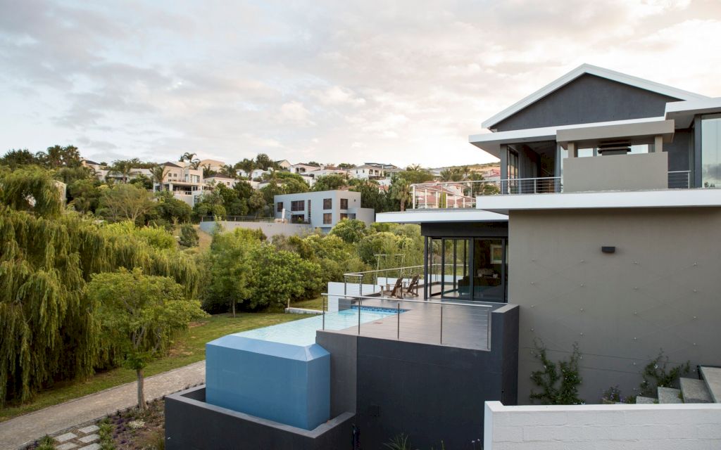 Welgedacht Villa, morden haven by Jenny Mills Architects