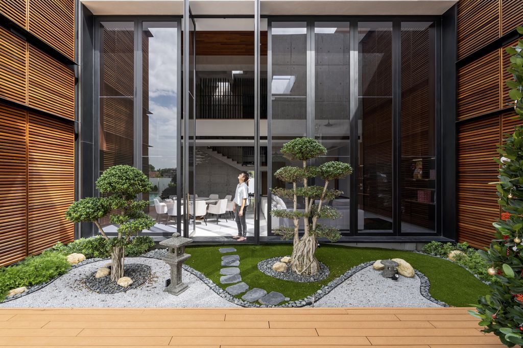 3-Juxta House, Juxtaposition harmony by Kee Yen Architects