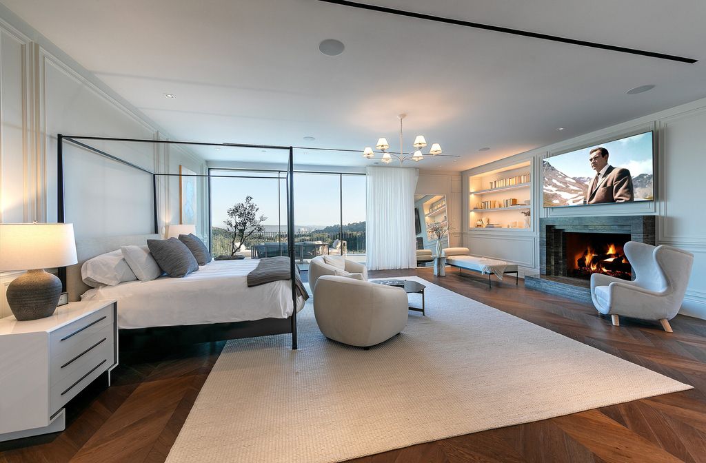 73 Beverly Park Lane Home in Beverly Hills, California. Explore the epitome of luxury living at 73 Beverly Park Lane, nestled within the prestigious Beverly Park enclave. This world-class estate offers unparalleled privacy, breathtaking views, and a meticulously designed open layout ideal for both intimate gatherings and large events. 