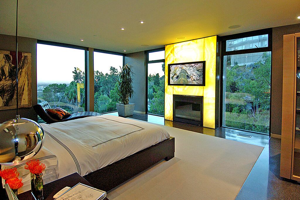 9288 Sierra Mar House designed by Whipple Russell Architects 1