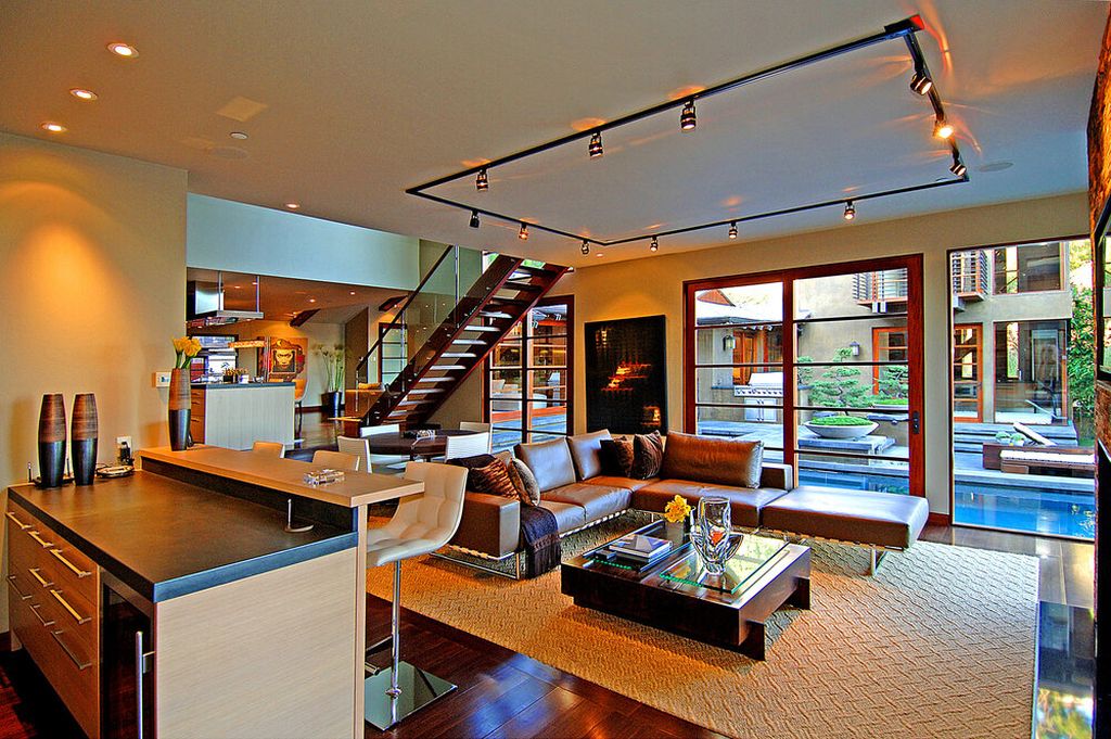 9342 Sierra Mar House designed by Whipple Russell Architects