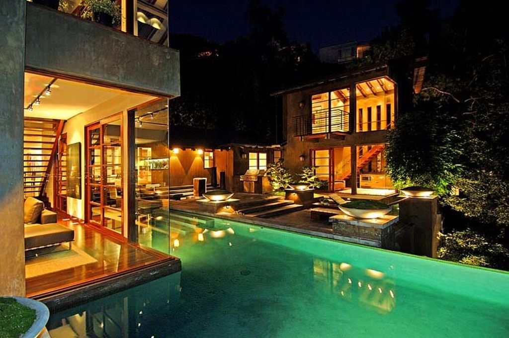 9342 Sierra Mar House designed by Whipple Russell Architects 23