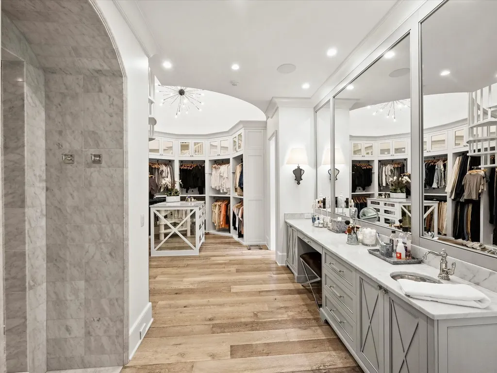 A Magnificent 4.5 Acre Gated Estate Redefining Luxury in North Carolina Listed at 12.5 Million 18