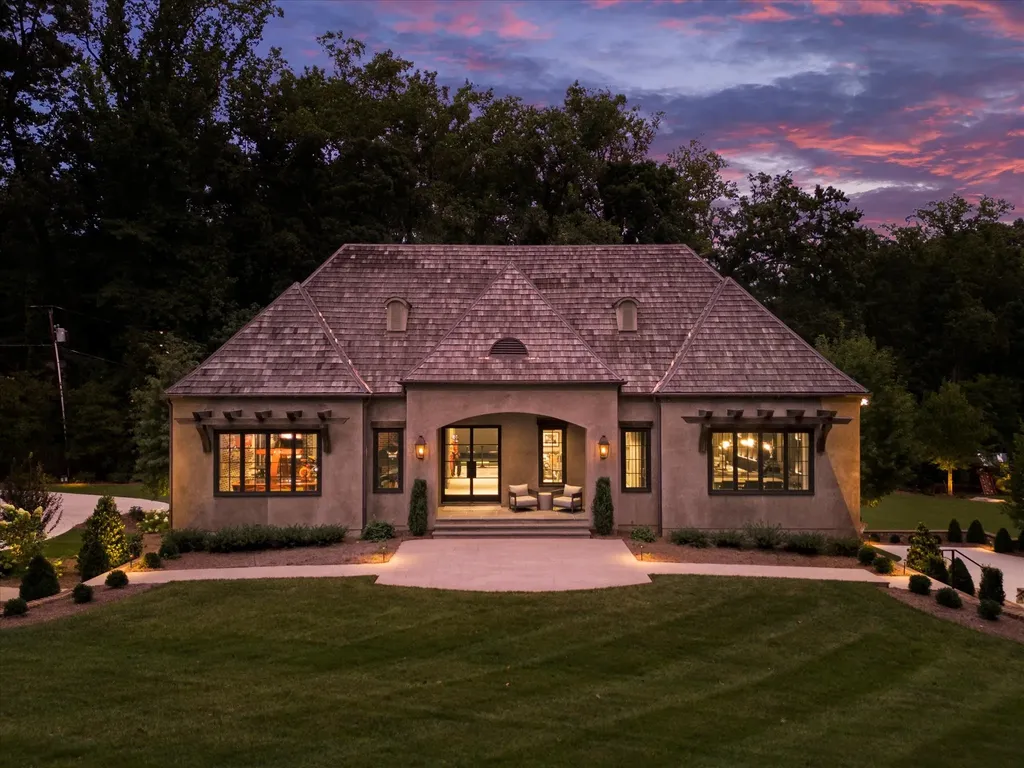A Magnificent 4.5 Acre Gated Estate Redefining Luxury in North Carolina Listed at 12.5 Million 2