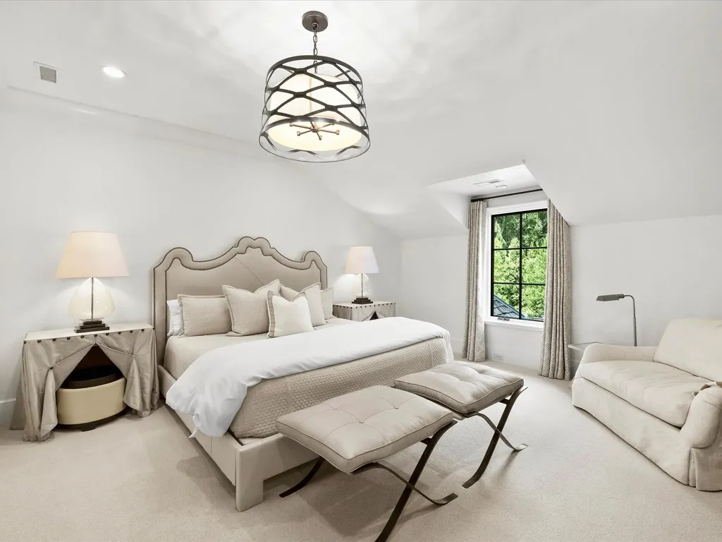 A Magnificent 4.5 Acre Gated Estate Redefining Luxury in North Carolina Listed at 12.5 Million 26