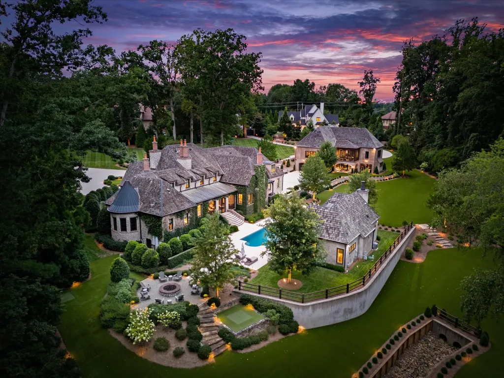 A Magnificent 4.5 Acre Gated Estate Redefining Luxury in North Carolina Listed at 12.5 Million 3