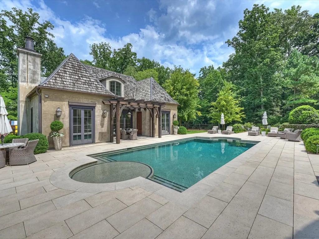 A Magnificent 4.5 Acre Gated Estate Redefining Luxury in North Carolina Listed at 12.5 Million 34