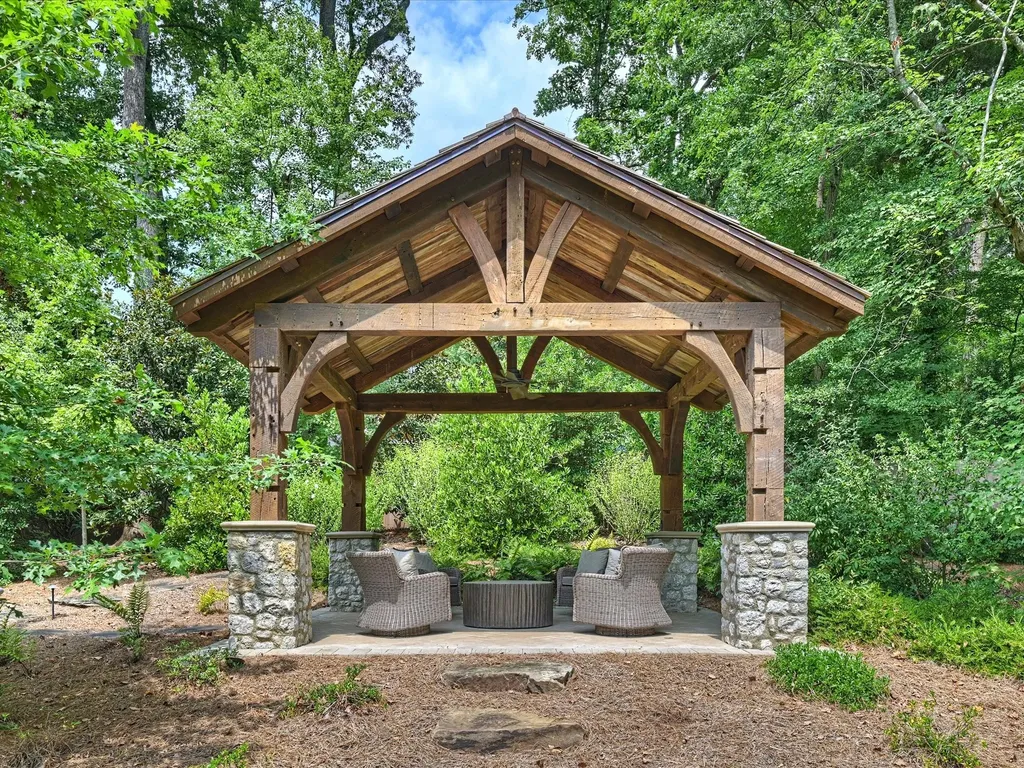 A Magnificent 4.5 Acre Gated Estate Redefining Luxury in North Carolina Listed at 12.5 Million 39