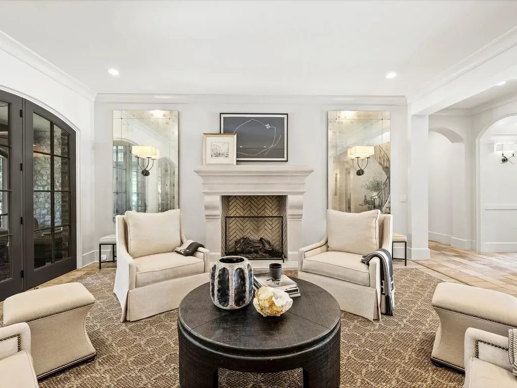 A Magnificent 4.5 Acre Gated Estate Redefining Luxury in North Carolina Listed at 12.5 Million 7