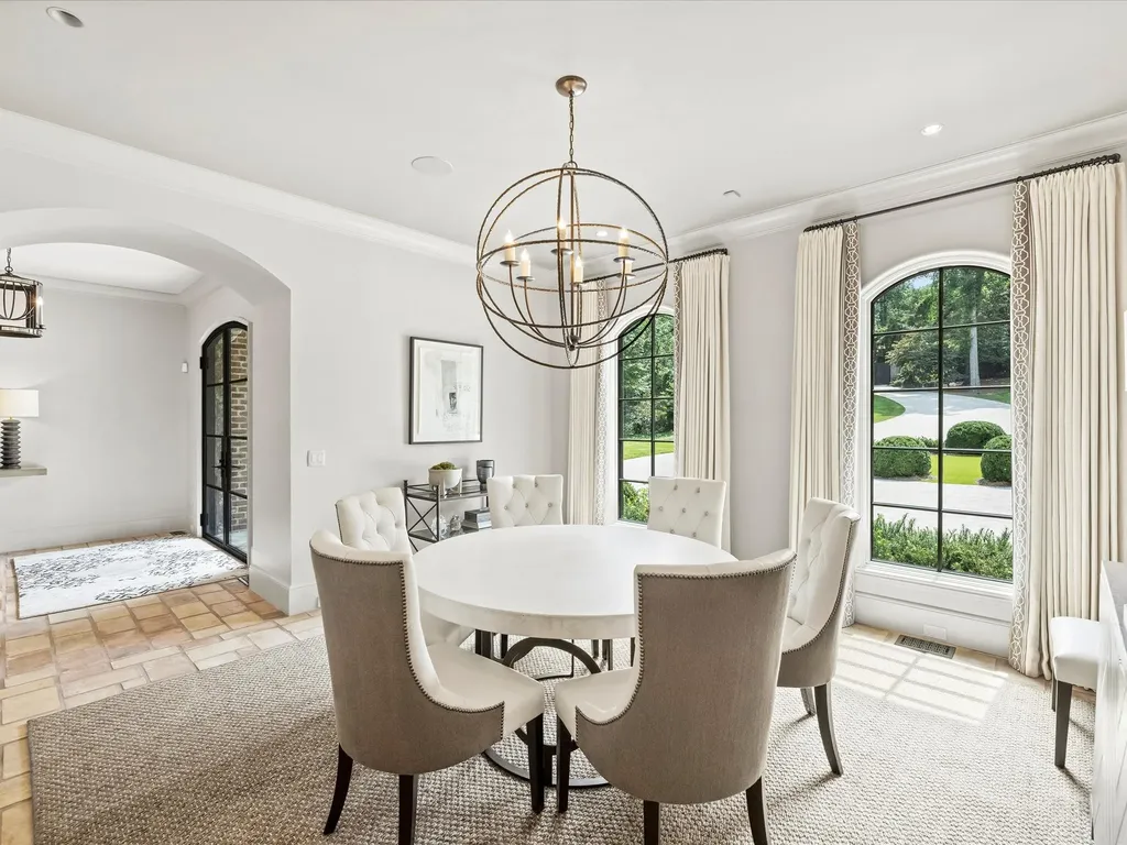 A Magnificent 4.5 Acre Gated Estate Redefining Luxury in North Carolina Listed at 12.5 Million 8