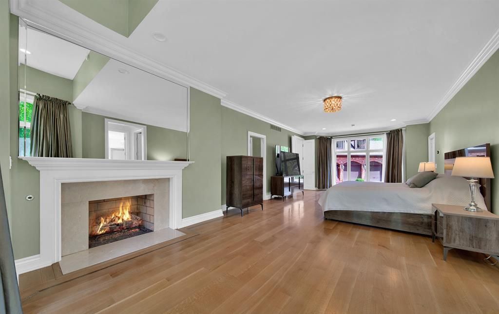 Captivating Michigan Residence Harmonizes Timeless Charm with Contemporary Luxury Listed at 4.29 Million 20