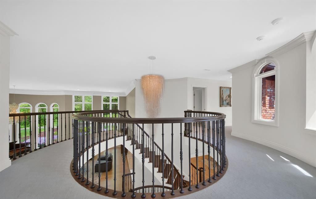Captivating Michigan Residence Harmonizes Timeless Charm with Contemporary Luxury Listed at 4.29 Million 24