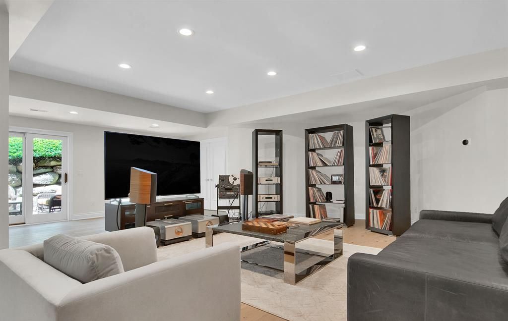 Captivating Michigan Residence Harmonizes Timeless Charm with Contemporary Luxury Listed at 4.29 Million 36