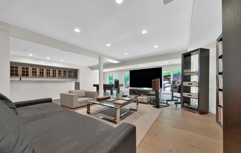 Captivating Michigan Residence Harmonizes Timeless Charm with Contemporary Luxury Listed at 4.29 Million 37