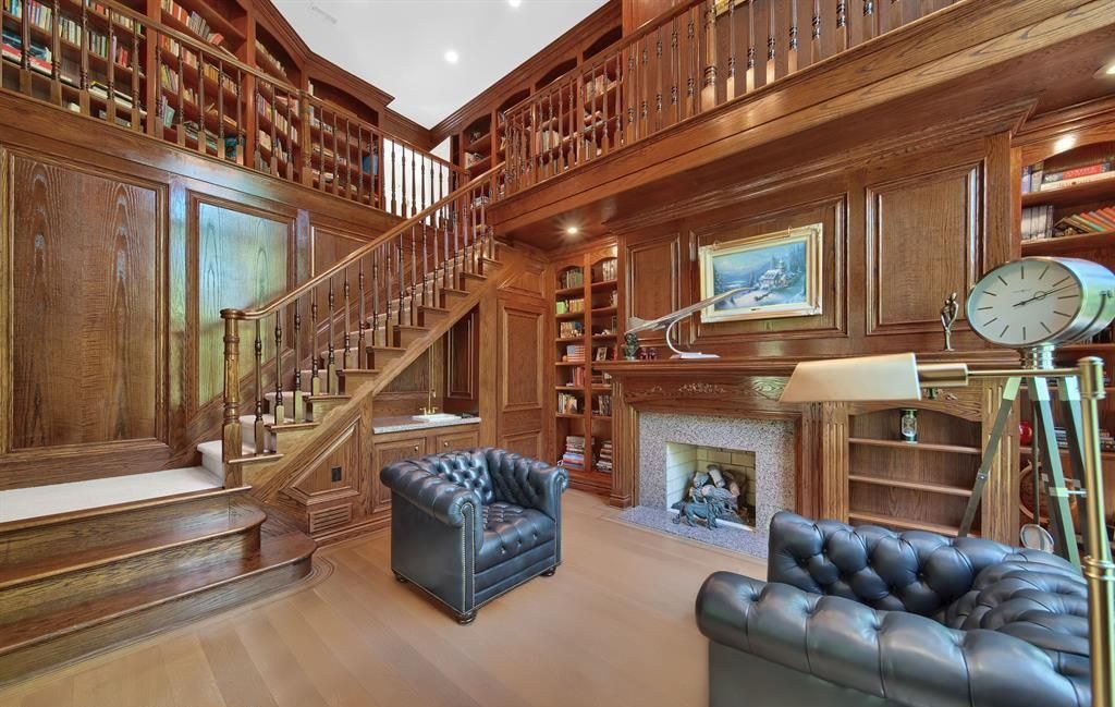 Captivating Michigan Residence Harmonizes Timeless Charm with Contemporary Luxury Listed at 4.29 Million 8