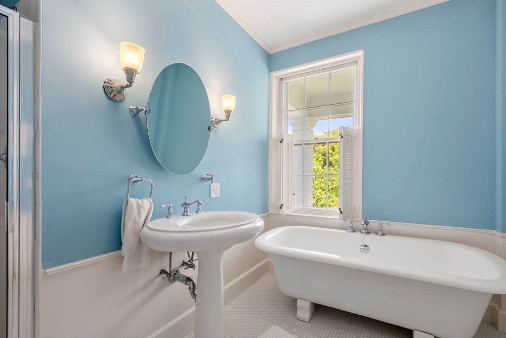 Charming 1810 Historic Home in Massachusetts Hits Market for 3.9 Million 28