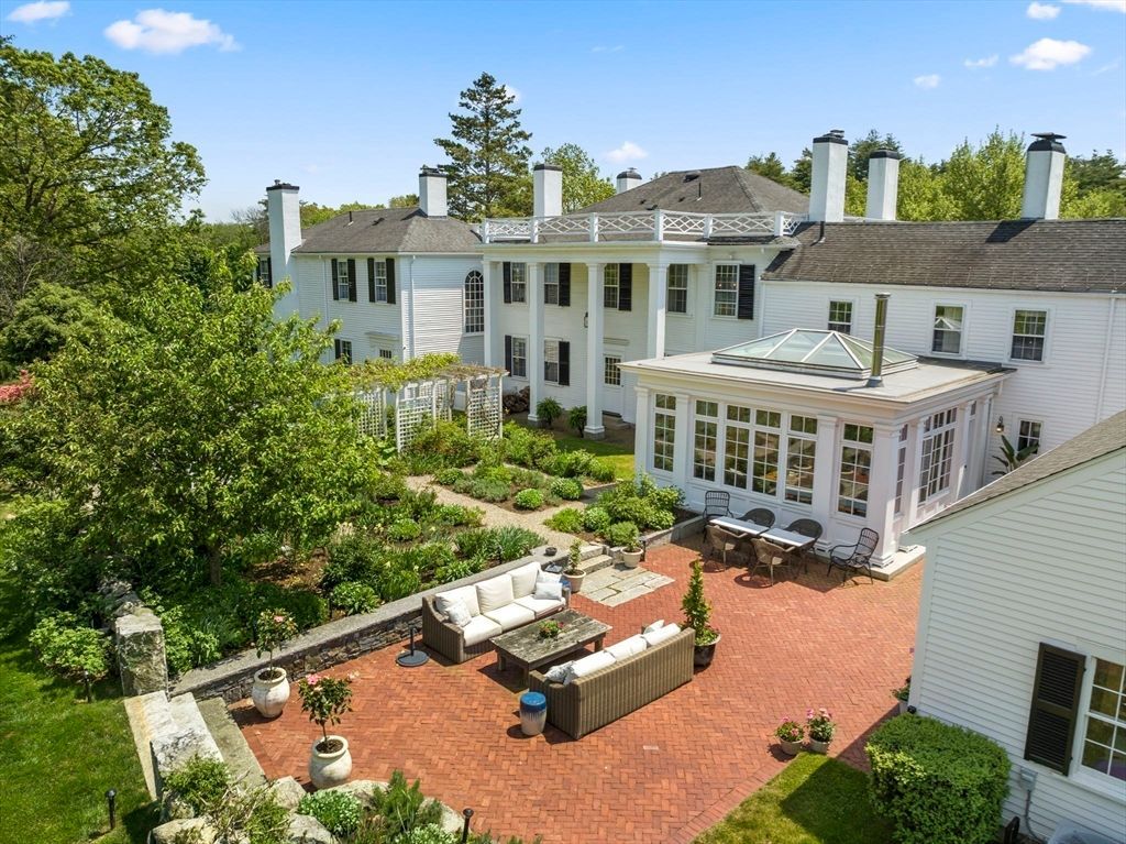 Charming 1810 Historic Home in Massachusetts Hits Market for 3.9 Million 37