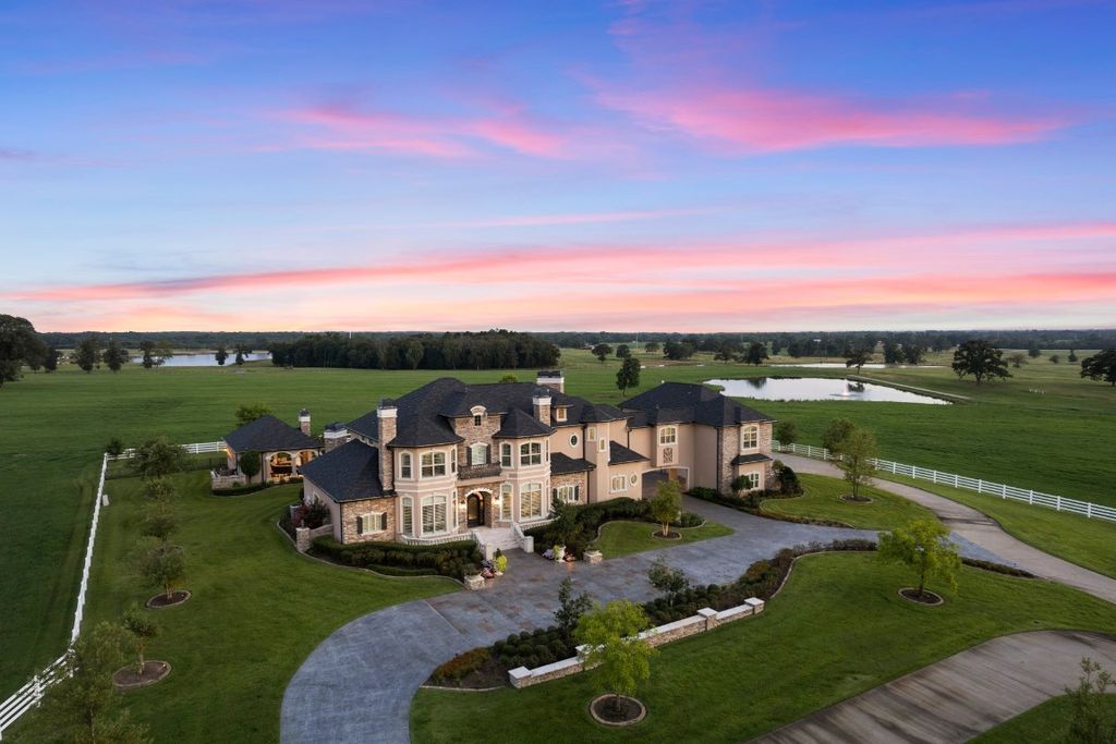 Discover East Texas Luxury Own the Prestigious KRB Ranch for 20 Million 1 1