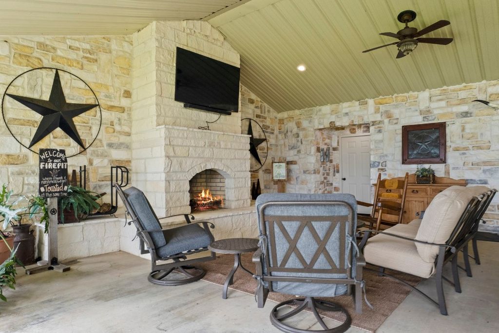 Discover East Texas Luxury Own the Prestigious KRB Ranch for 20 Million 23 1