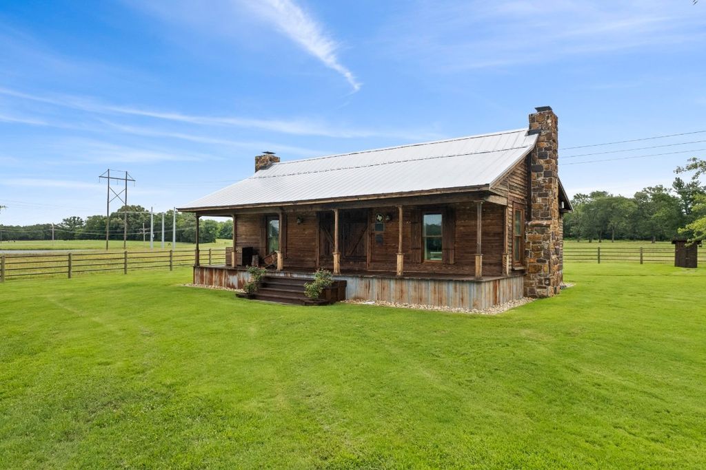 Discover East Texas Luxury Own the Prestigious KRB Ranch for 20 Million 25 1