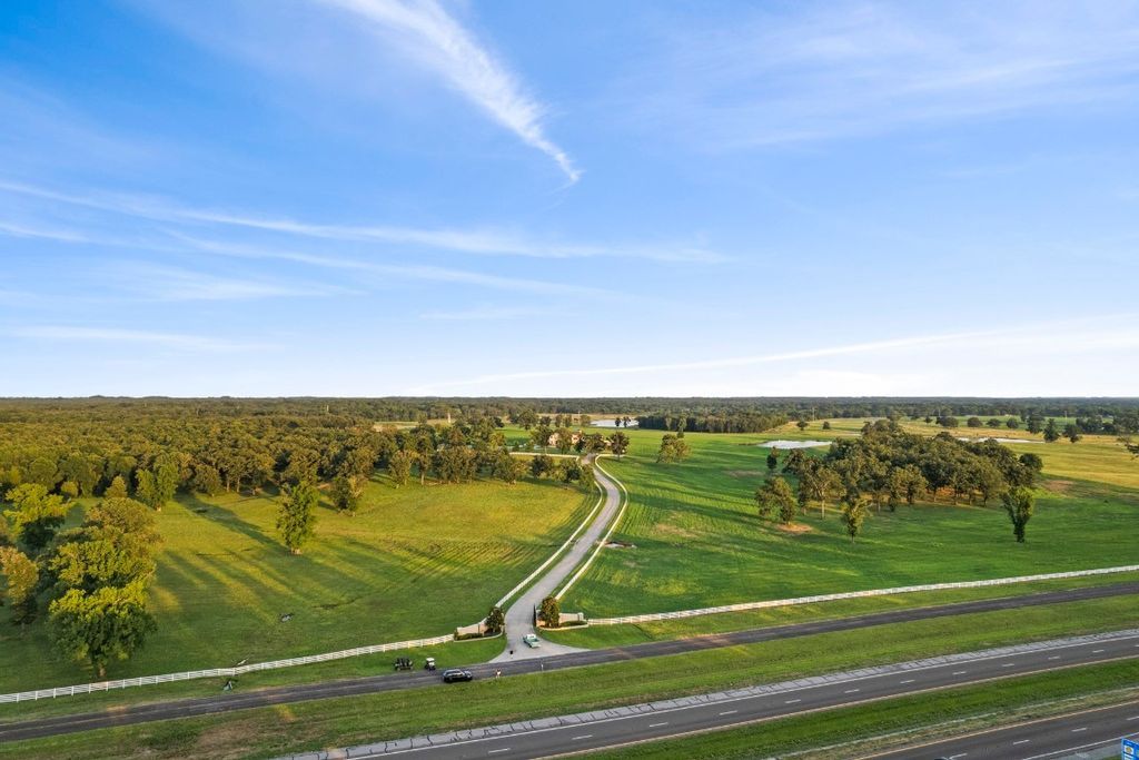 Discover East Texas Luxury Own the Prestigious KRB Ranch for 20 Million 3 1