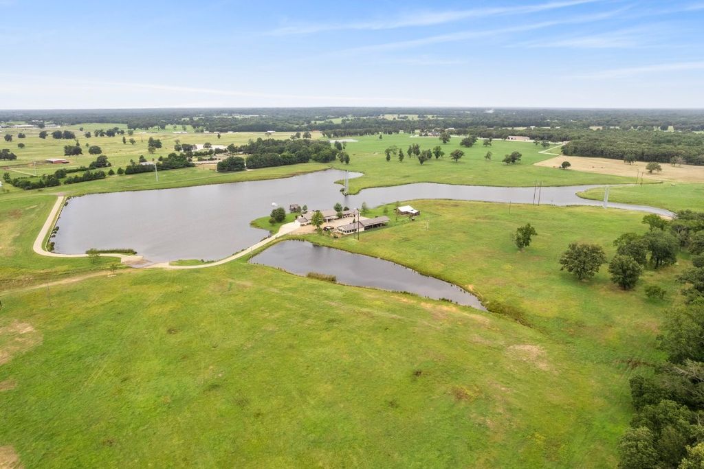 Discover East Texas Luxury Own the Prestigious KRB Ranch for 20 Million 35 1