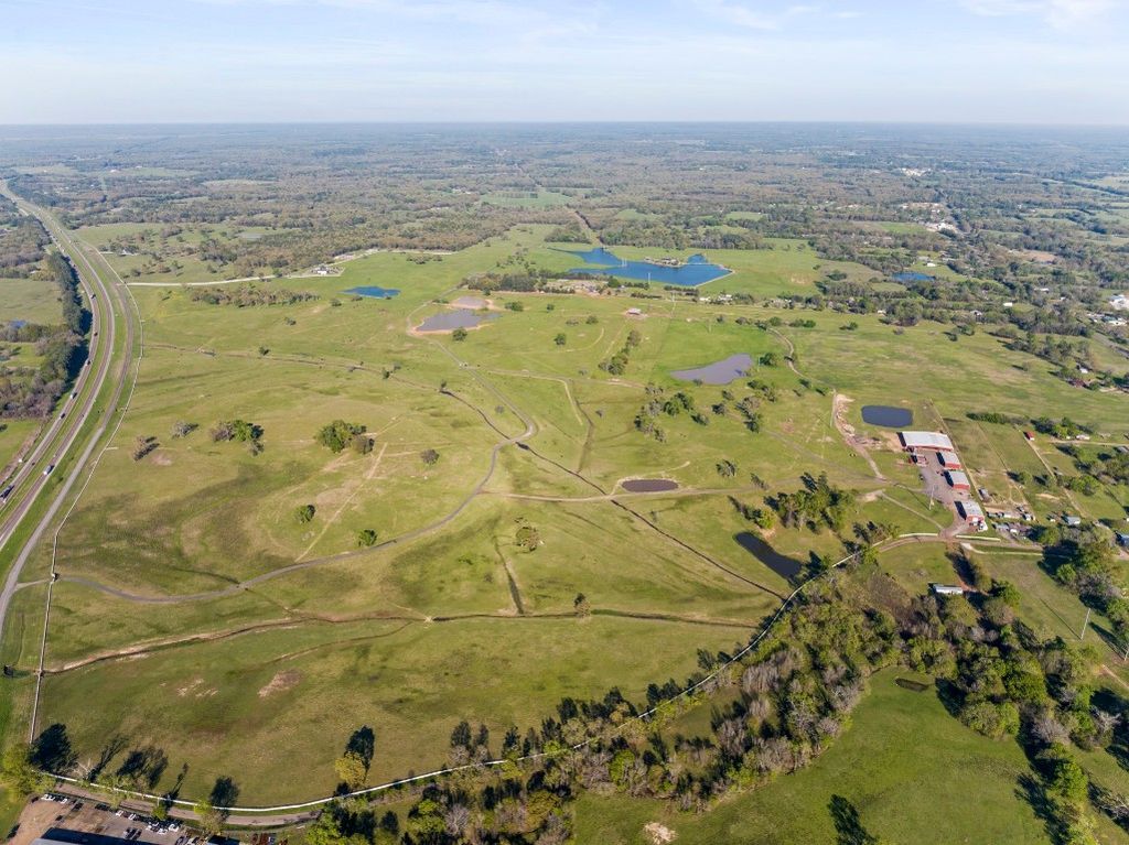 Discover East Texas Luxury Own the Prestigious KRB Ranch for 20 Million 36 1