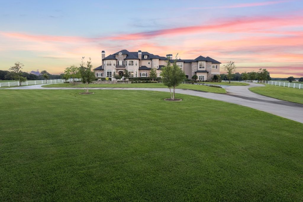 Discover East Texas Luxury Own the Prestigious KRB Ranch for 20 Million 4 1