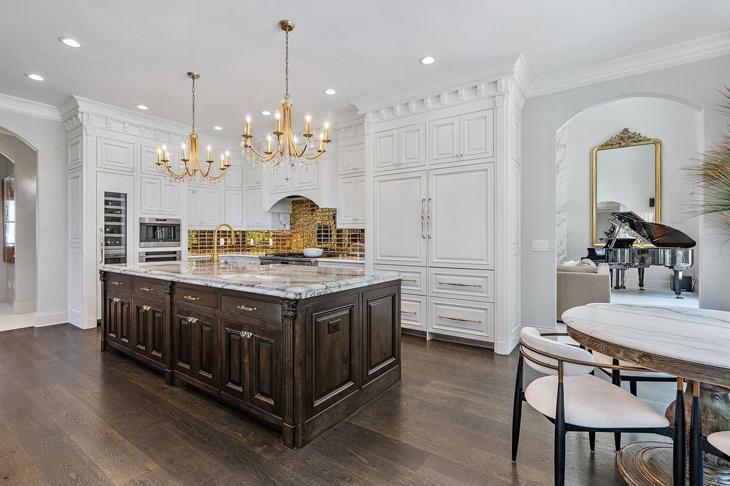 Embrace Luxury Stunning Nashville Residence Offered at 3399000 17
