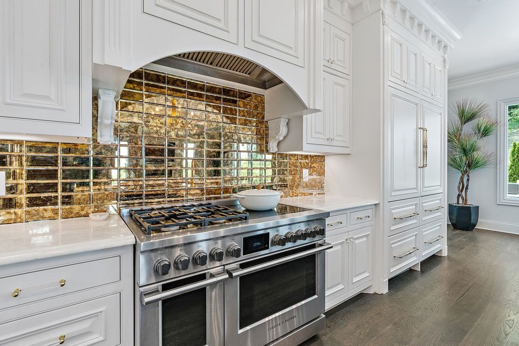 Embrace Luxury Stunning Nashville Residence Offered at 3399000 19