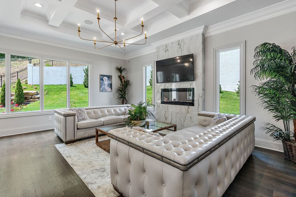 Embrace Luxury Stunning Nashville Residence Offered at 3399000 24