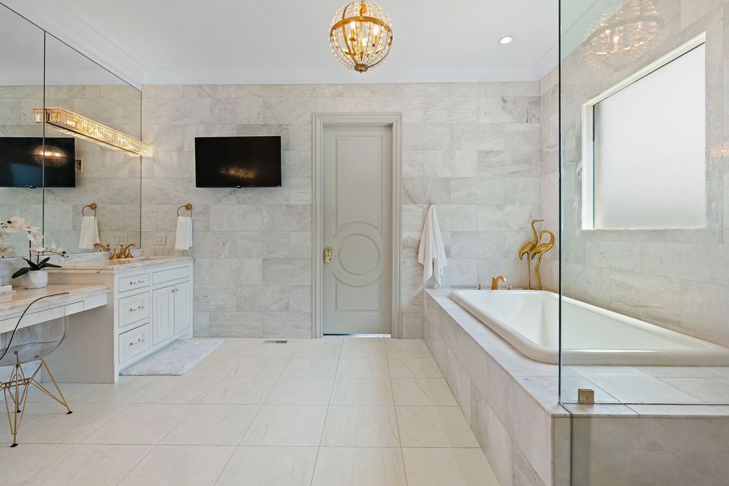 Embrace Luxury Stunning Nashville Residence Offered at 3399000 33