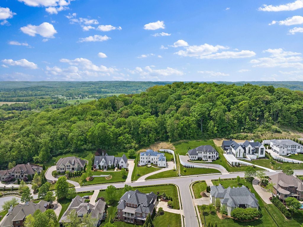 Embrace Luxury Stunning Nashville Residence Offered at 3399000 69